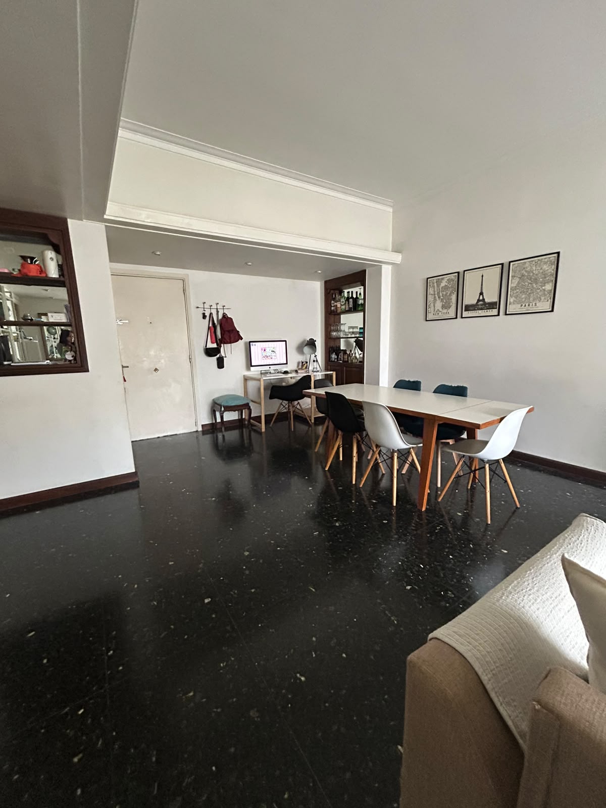 Alquiler de departamento de 4 ambientes y 3 dormitorios en Juramento, foto 4