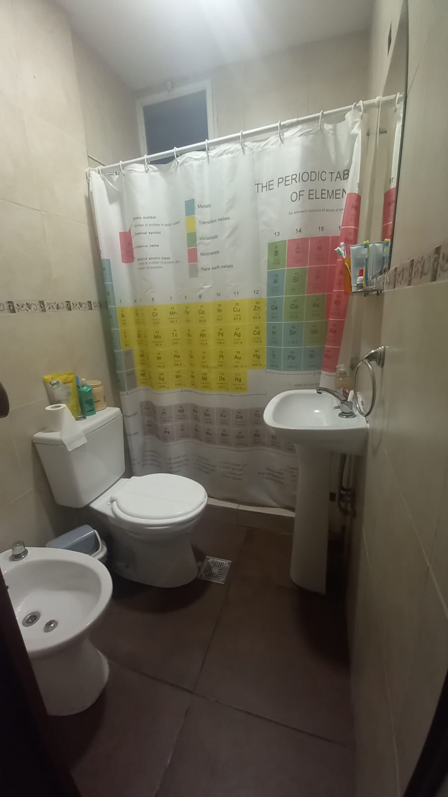 Dos ambientes con buena superficie en Pi y Margall 1050 · Piso 1 B
